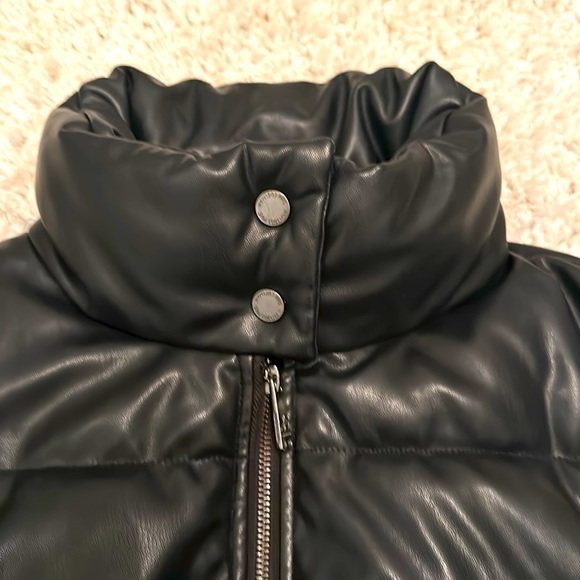 Sam Edelman women’s black puffer size small - Picture 4 of 8